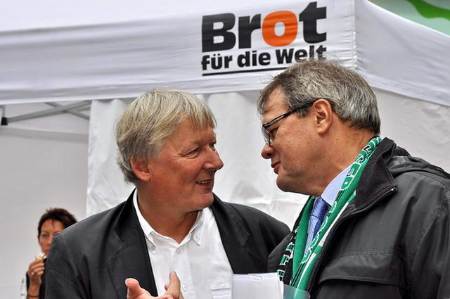 Zu_Tisch   114.jpg